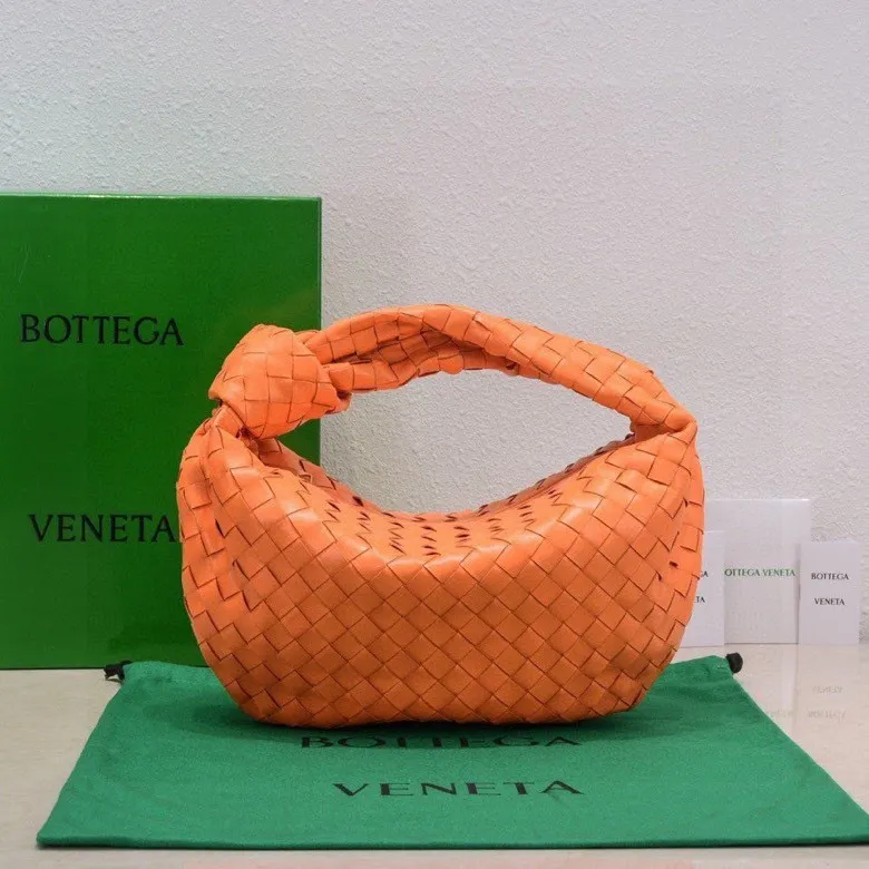 medium orange